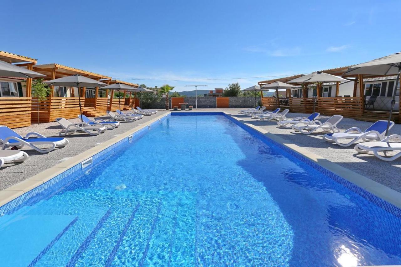 Poolside Mobile Home Turanj Exterior foto